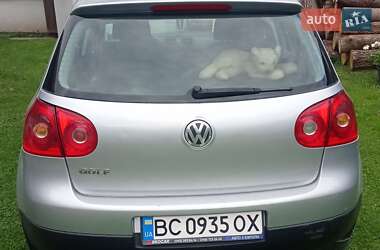 Хетчбек Volkswagen Golf 2005 в Львові