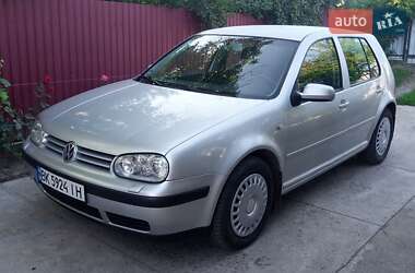 Хетчбек Volkswagen Golf 2003 в Ладижині