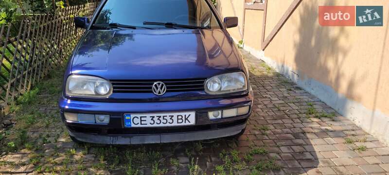 Універсал Volkswagen Golf 1996 в Чернівцях