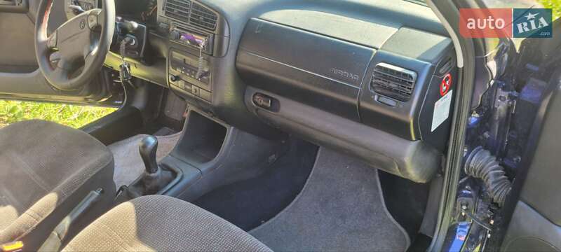 Універсал Volkswagen Golf 1996 в Чернівцях