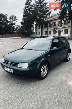 Хетчбек Volkswagen Golf 1998 в Валках