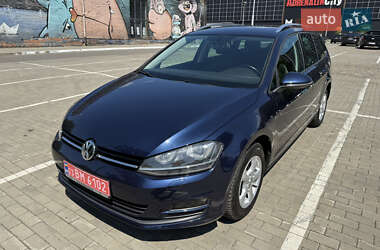 Універсал Volkswagen Golf 2013 в Луцьку