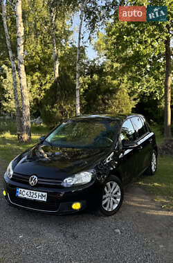Хэтчбек Volkswagen Golf 2011 в Луцке
