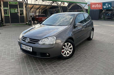 Хэтчбек Volkswagen Golf 2005 в Кропивницком