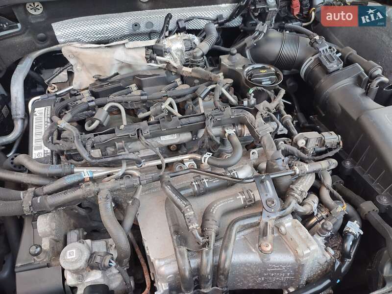 Універсал Volkswagen Golf 2015 в Вінниці