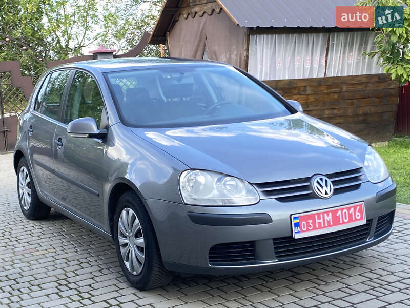 Volkswagen Golf 2004