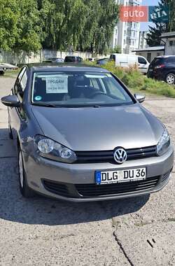 Хэтчбек Volkswagen Golf 2010 в Хмельницком