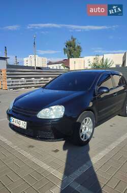 Хэтчбек Volkswagen Golf 2005 в Черкассах