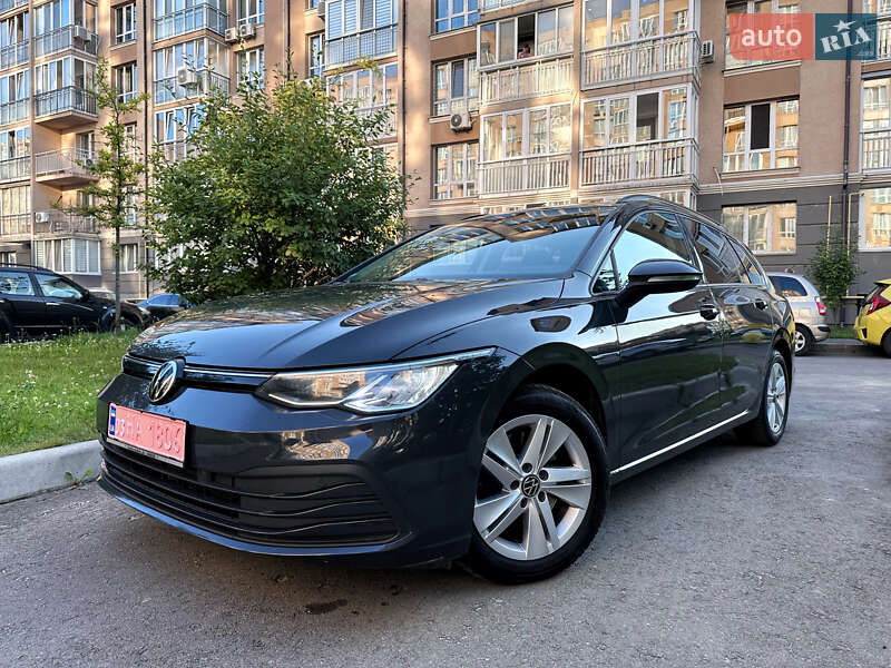 Volkswagen Golf 2021
