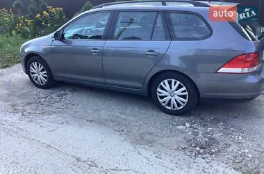 Универсал Volkswagen Golf 2009 в Ирпене