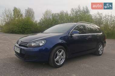 Універсал Volkswagen Golf 2010 в Любомлі