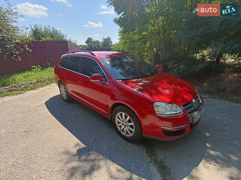 Універсал Volkswagen Golf 2008 в Рівному