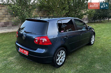 Хэтчбек Volkswagen Golf 2005 в Луцке