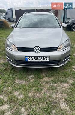 Универсал Volkswagen Golf 2015 в Киеве