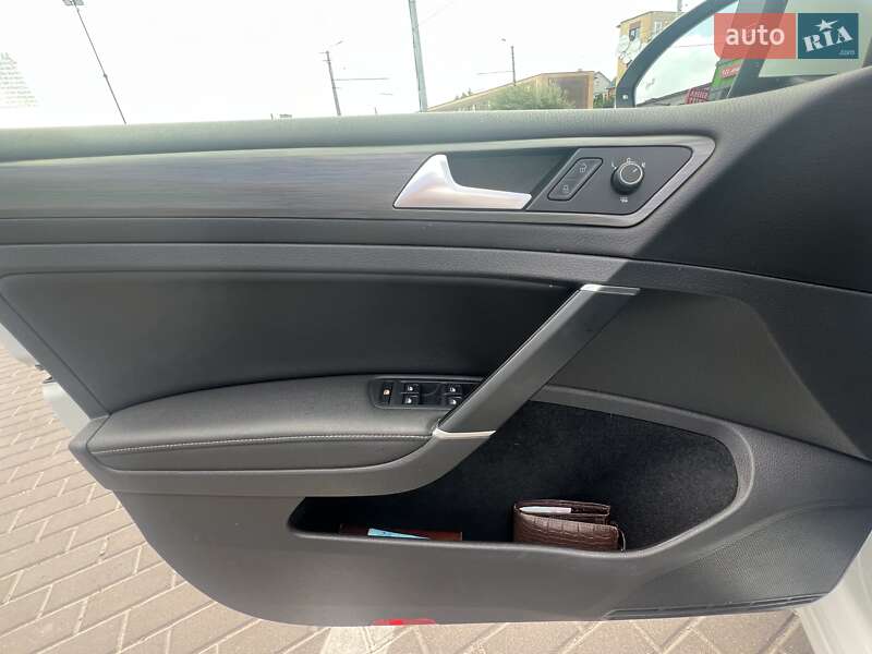 Универсал Volkswagen Golf 2019 в Белой Церкви фото 9 Универсал Volkswagen Golf 2019 в Белой Церкви