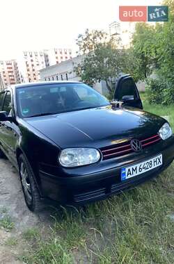 Хэтчбек Volkswagen Golf 2000 в Житомире