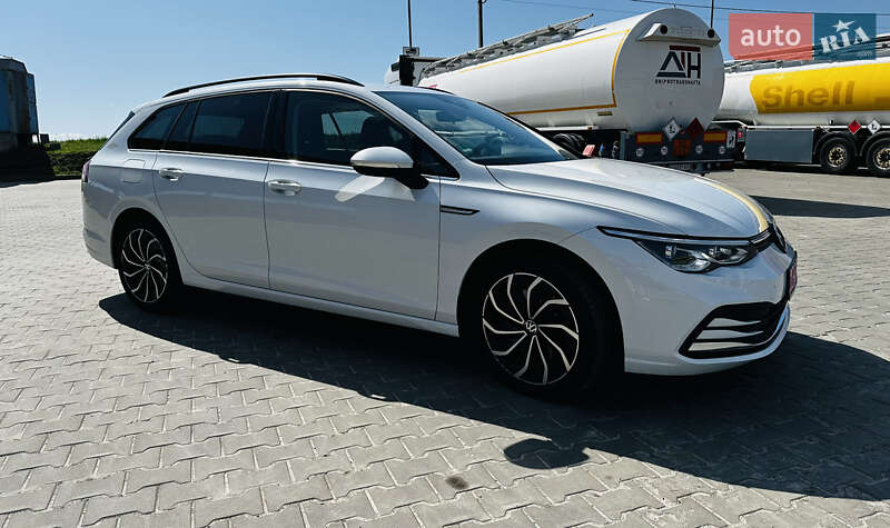 Універсал Volkswagen Golf 2021 в Луцьку
