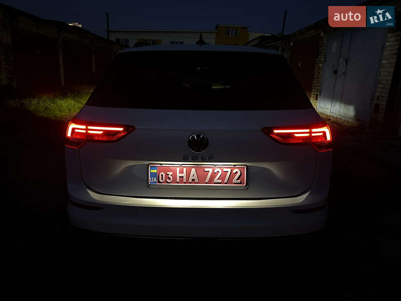 Універсал Volkswagen Golf 2021 в Луцьку