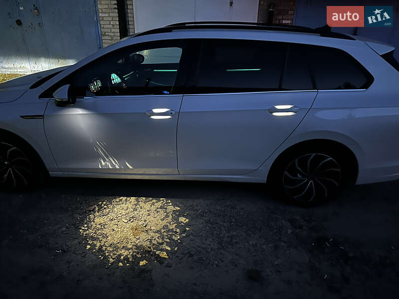 Універсал Volkswagen Golf 2021 в Луцьку