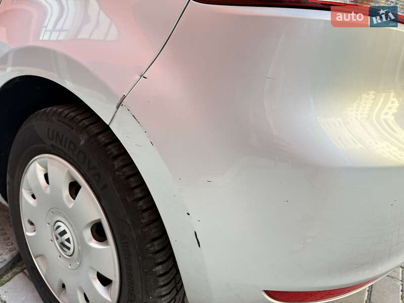 Хэтчбек Volkswagen Golf 2009 в Каменец-Подольском