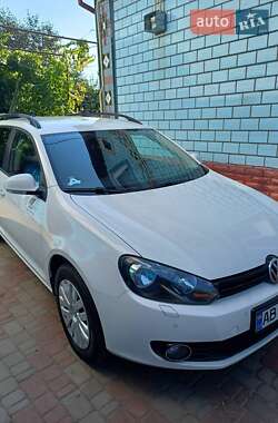 Універсал Volkswagen Golf 2011 в Вінниці