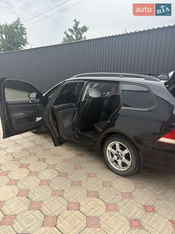 Универсал Volkswagen Golf 2007 в Кролевце
