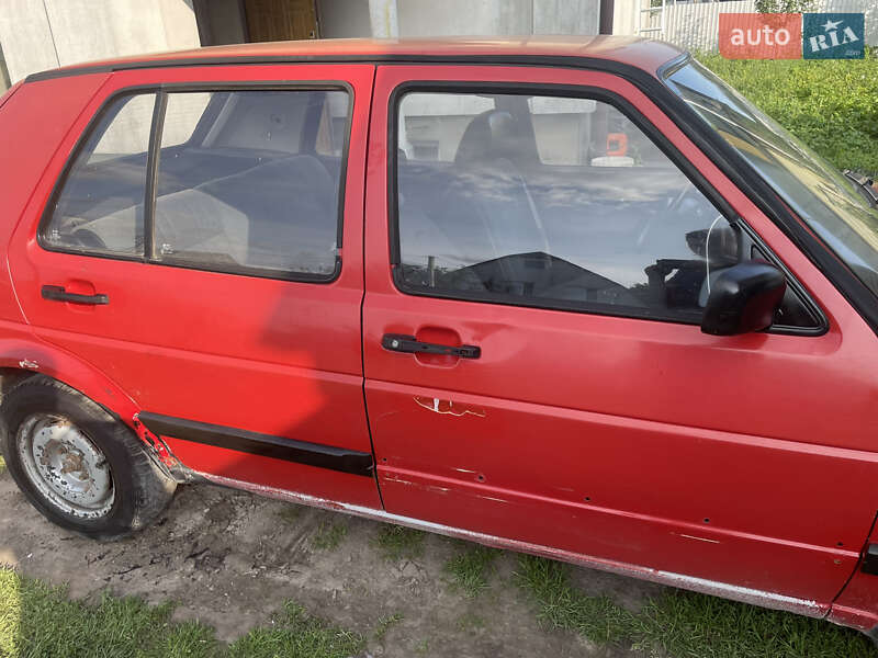 Хетчбек Volkswagen Golf 1990 в Почаєві