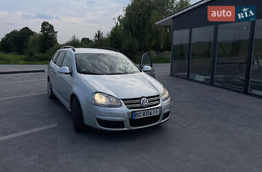 Универсал Volkswagen Golf 2008 в Мостиске