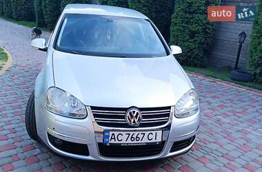 Хэтчбек Volkswagen Golf 2008 в Камне-Каширском