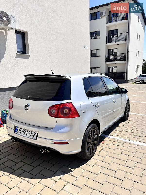 Хетчбек Volkswagen Golf 2007 в Чернівцях