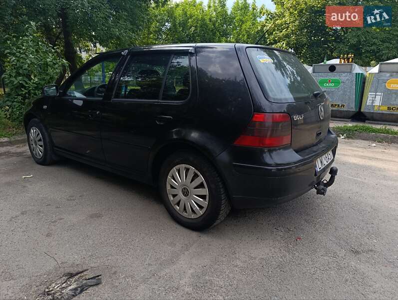 Хетчбек Volkswagen Golf 2000 в Кременчуці
