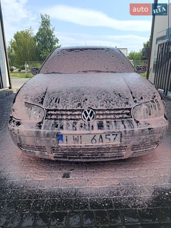 Хетчбек Volkswagen Golf 2000 в Кременчуці