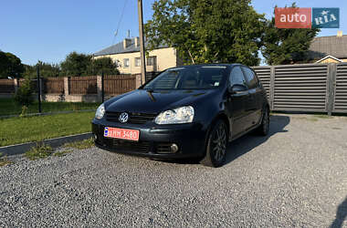 Хетчбек Volkswagen Golf 2008 в Буську