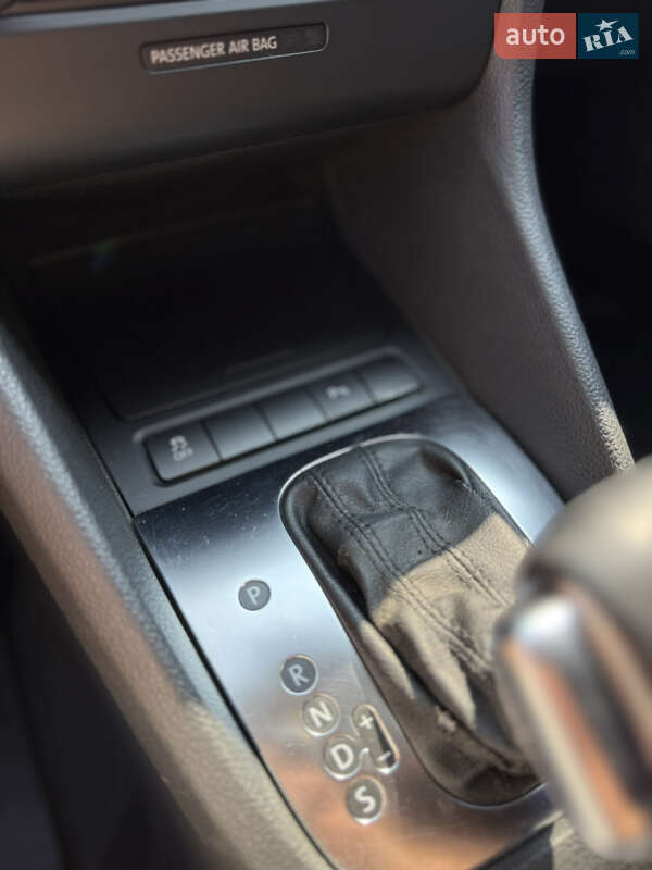 Універсал Volkswagen Golf 2010 в Кіцмані фото 40 Універсал Volkswagen Golf 2010 в Кіцмані