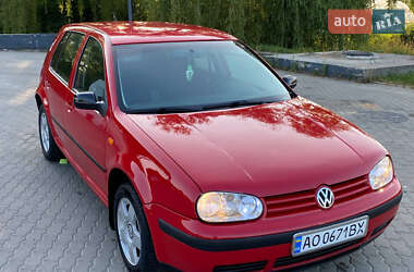 Хэтчбек Volkswagen Golf 1997 в Виноградове