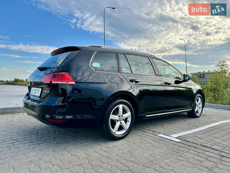 Універсал Volkswagen Golf 2015 в Львові