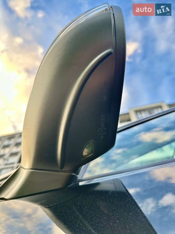 Універсал Volkswagen Golf 2015 в Львові