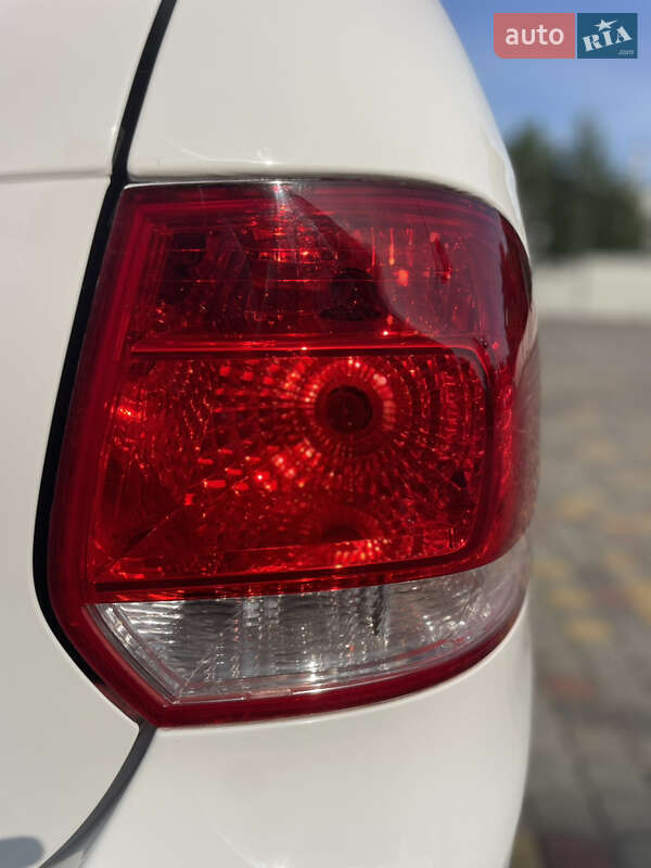 Універсал Volkswagen Golf 2009 в Луцьку