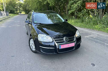 Универсал Volkswagen Golf 2008 в Киверцах