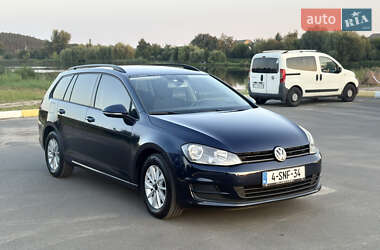 Универсал Volkswagen Golf 2014 в Ирпене