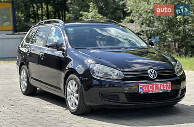 Универсал Volkswagen Golf 2010 в Долине