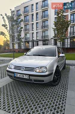 Хэтчбек Volkswagen Golf 2000 в Самборе