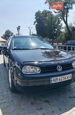 Универсал Volkswagen Golf 2003 в Могилев-Подольске
