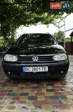 Универсал Volkswagen Golf 2006 в Ровно