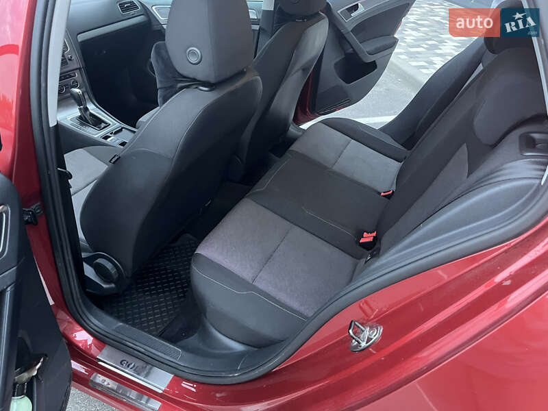 Хэтчбек Volkswagen Golf 2012 в Киеве фото 12 Хэтчбек Volkswagen Golf 2012 в Киеве