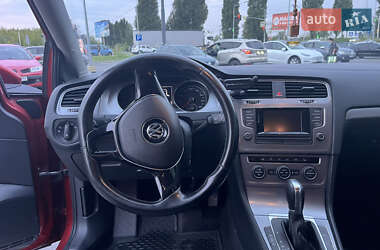 Хэтчбек Volkswagen Golf 2012 в Киеве