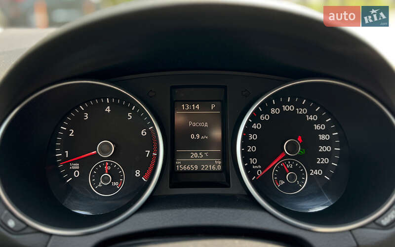 Хэтчбек Volkswagen Golf 2011 в Львове