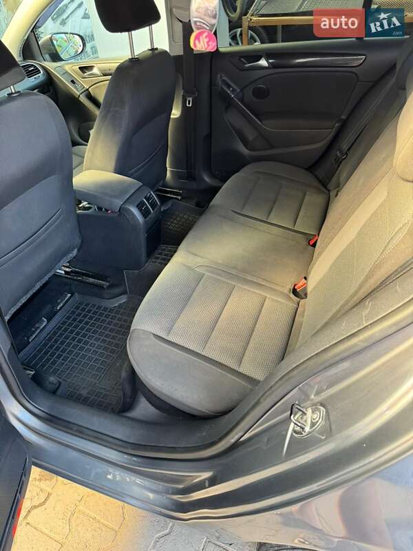 Хэтчбек Volkswagen Golf 2009 в Хмельницком