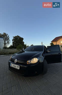 Универсал Volkswagen Golf 2011 в Нововолынске