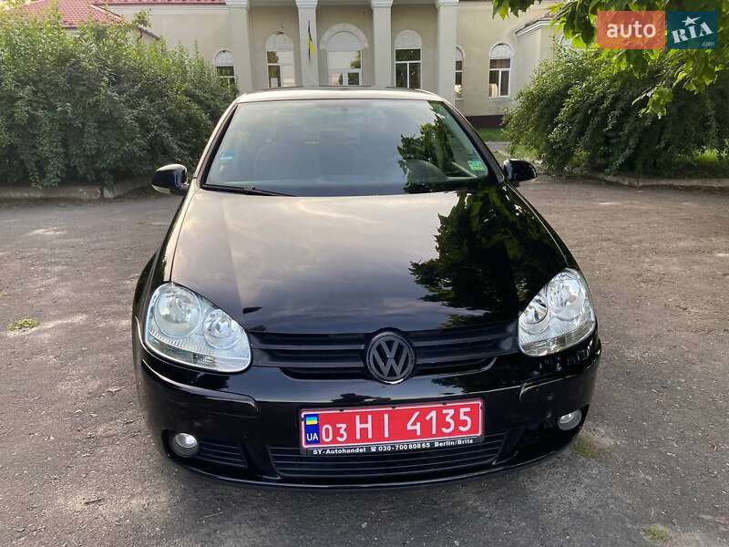 Хетчбек Volkswagen Golf 2005 в Кременці